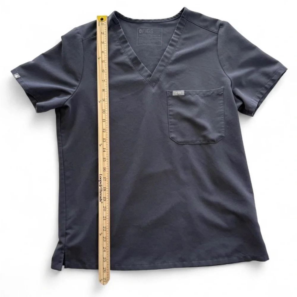 Women’s FIGS Dark Grey Medical Technical Collection V Neck Scrub Top - Picture 3 of 4